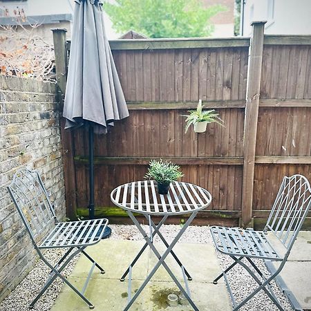 London Oval Apartment Luaran gambar